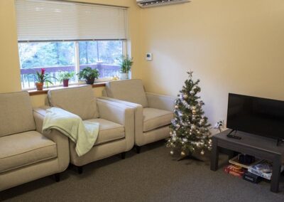 southwestern oregon community college living room apartments