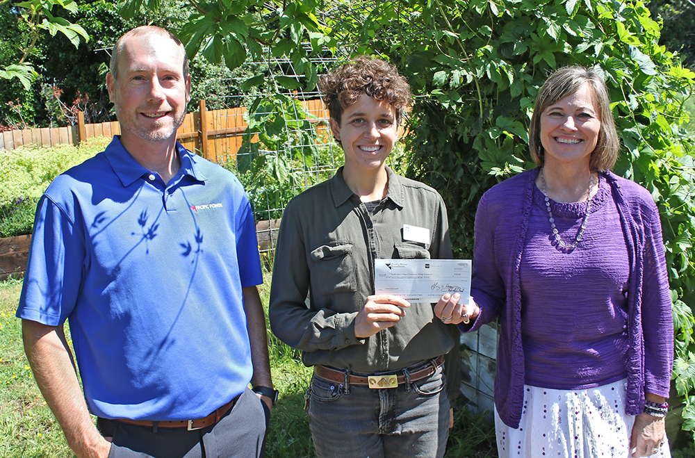 Pacific Power grant supports new Agroecology garden lab at college