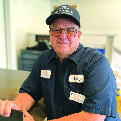 Head shot of Terry Cheyne
