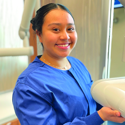 Headshot of Marisol Carreno, dental assistant